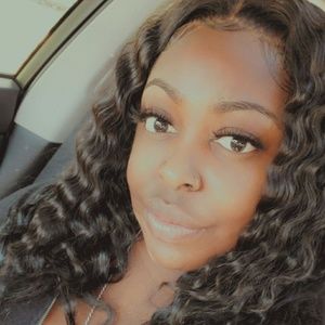 Meet your Posher, Tanisha